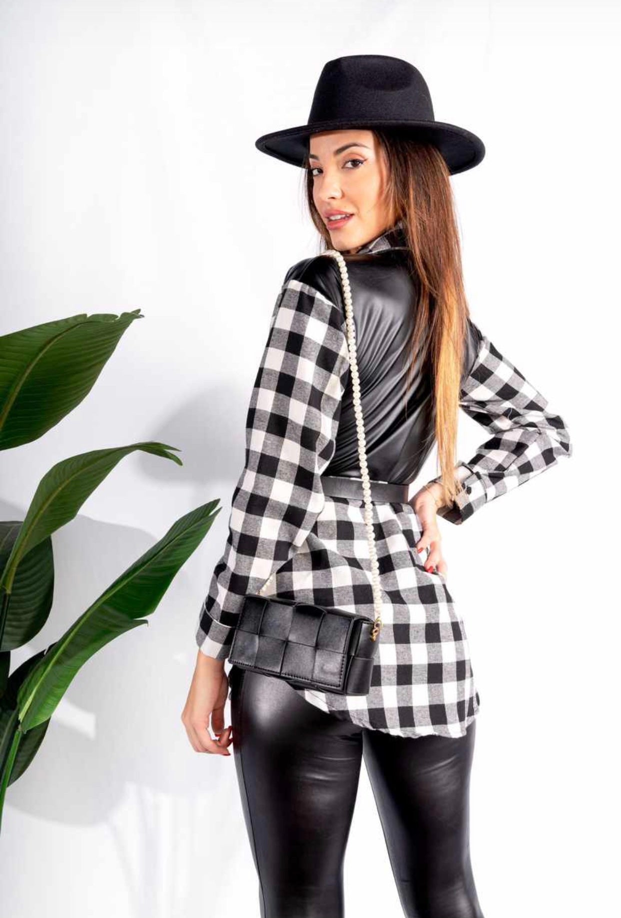 Chic Weekend - Checker Blouse